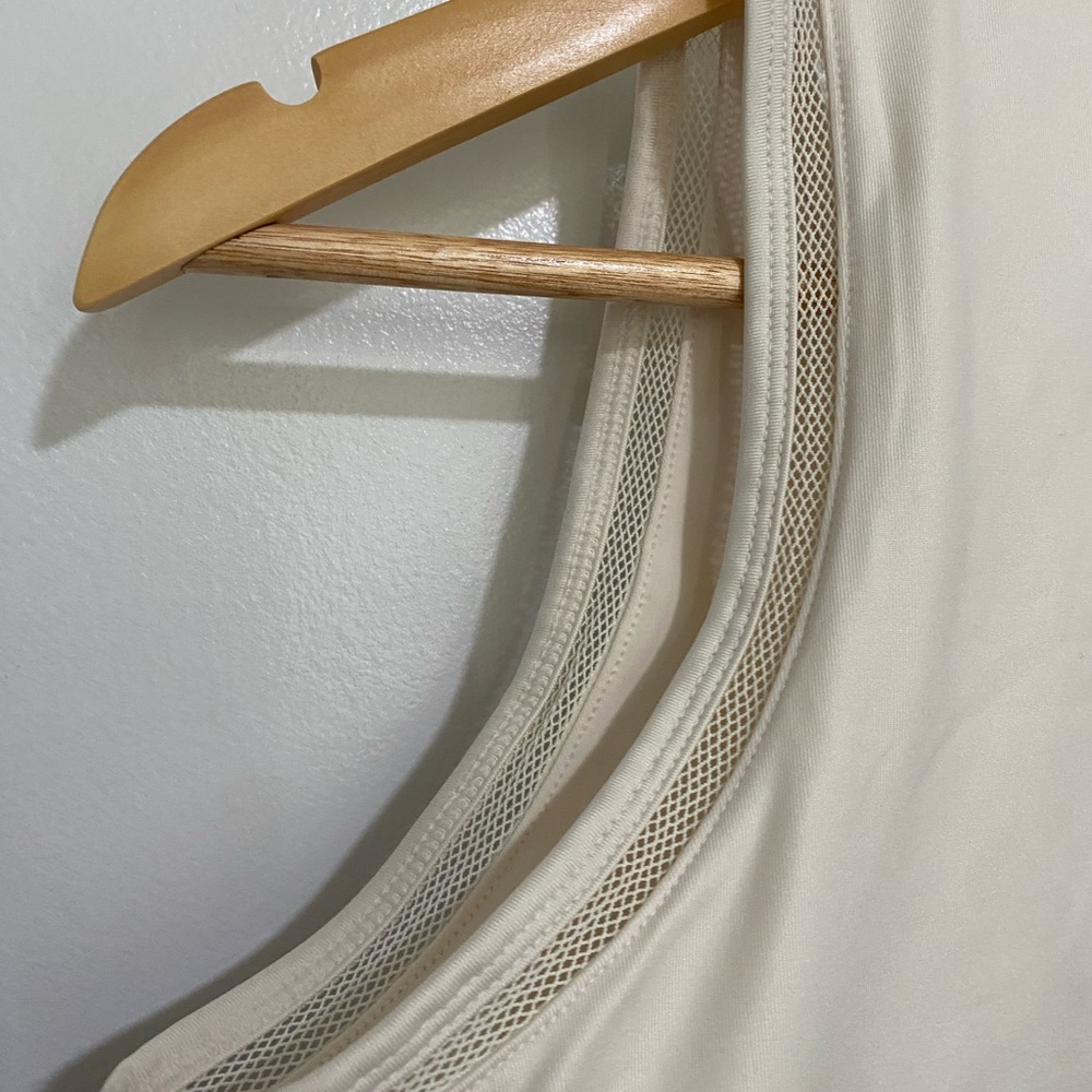 Fabletics Women’s Mesh Pullover Medium Impact Spo… - image 3